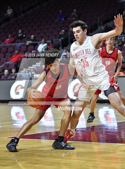 Thumbnail 2 in Mater Dei vs. Centennial (Tarkanian Classic) photogallery.