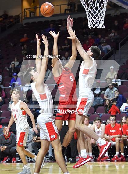 Thumbnail 3 in Mater Dei vs. Centennial (Tarkanian Classic) photogallery.