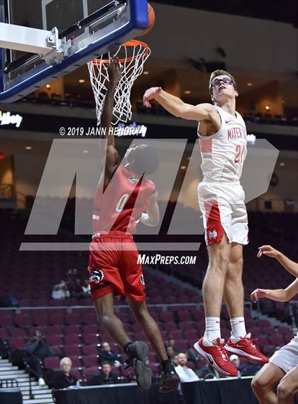 Thumbnail 2 in Mater Dei vs. Centennial (Tarkanian Classic) photogallery.