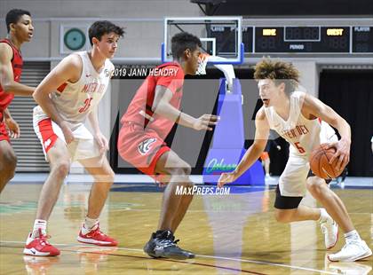 Thumbnail 2 in Mater Dei vs. Centennial (Tarkanian Classic) photogallery.