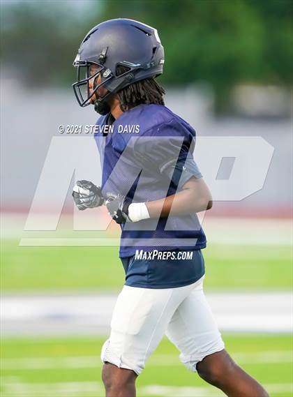 Thumbnail 2 in Saguaro @ Higley (Scrimmage) photogallery.