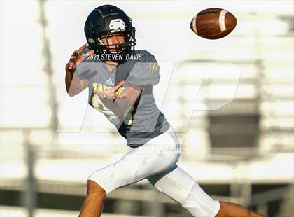 Thumbnail 2 in Saguaro @ Higley (Scrimmage) photogallery.