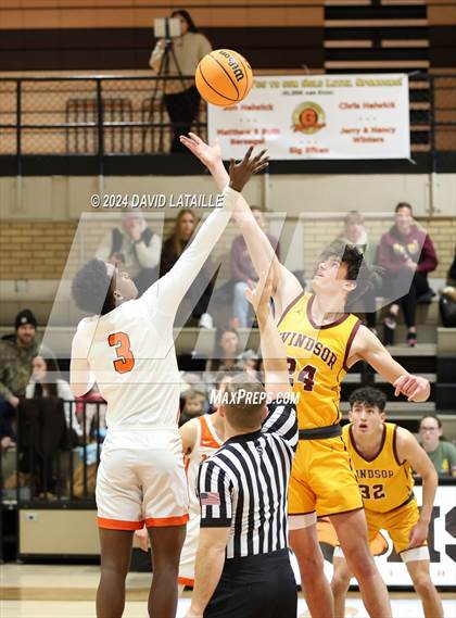 Thumbnail 1 in Windsor @ Greeley Central photogallery.