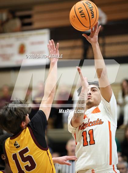 Thumbnail 3 in Windsor @ Greeley Central photogallery.