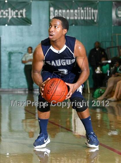 Thumbnail 1 in Saugus @ Inglewood (CIF SS Playoffs) photogallery.