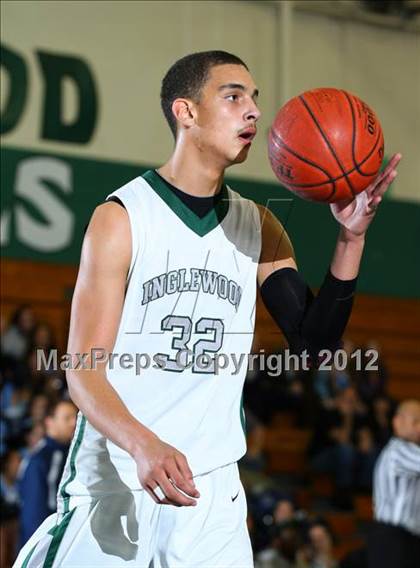 Thumbnail 1 in Saugus @ Inglewood (CIF SS Playoffs) photogallery.