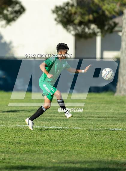 Thumbnail 3 in Green Valley vs Cristo Rey St. Viator (Southern Nevada Kickoff Classic) photogallery.