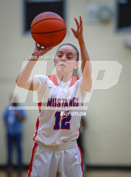 Thumbnail 2 in La Cueva vs. West Mesa (Albuquerque Metro Championships) photogallery.