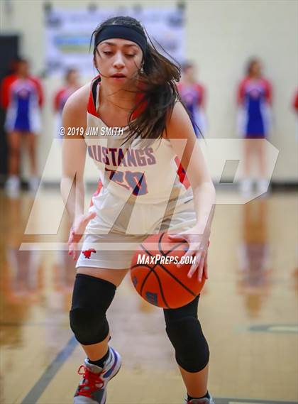 Thumbnail 2 in La Cueva vs. West Mesa (Albuquerque Metro Championships) photogallery.