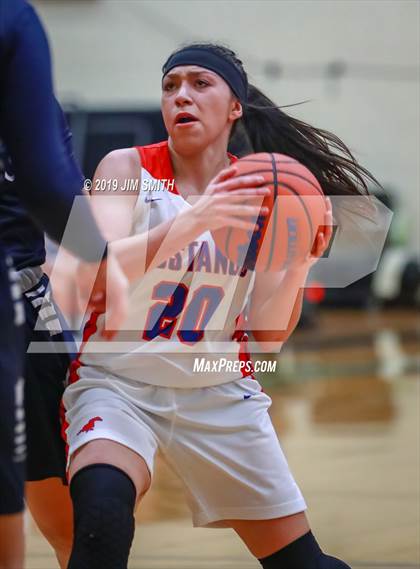 Thumbnail 2 in La Cueva vs. West Mesa (Albuquerque Metro Championships) photogallery.