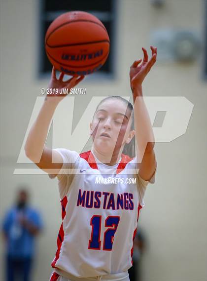 Thumbnail 1 in La Cueva vs. West Mesa (Albuquerque Metro Championships) photogallery.