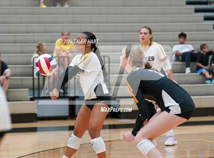 Thumbnail 2 in Floyd Central @ Avon photogallery.