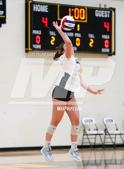 Thumbnail 2 in Floyd Central @ Avon photogallery.
