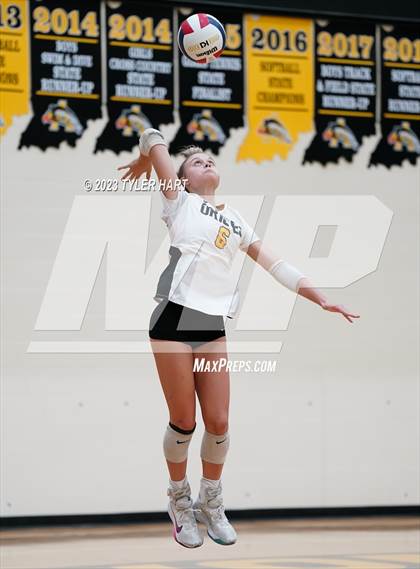 Thumbnail 1 in Floyd Central @ Avon photogallery.
