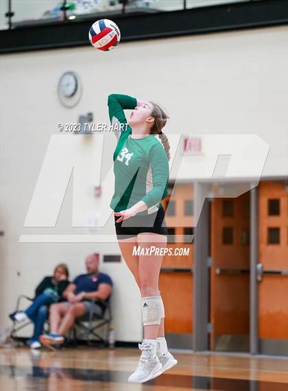 Thumbnail 3 in Floyd Central @ Avon photogallery.