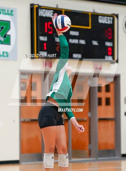 Thumbnail 1 in Floyd Central @ Avon photogallery.