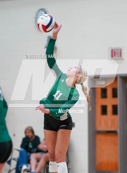Thumbnail 3 in Floyd Central @ Avon photogallery.