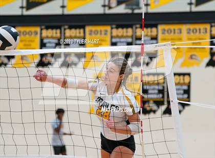 Thumbnail 3 in Floyd Central @ Avon photogallery.