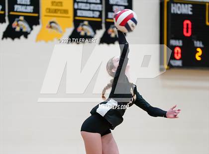 Thumbnail 1 in Floyd Central @ Avon photogallery.