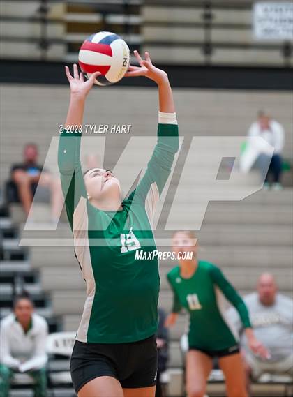 Thumbnail 1 in Floyd Central @ Avon photogallery.