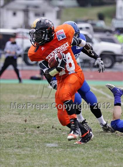 Thumbnail 1 in National Guard Border Bowl (Tennessee vs Kentucky) photogallery.