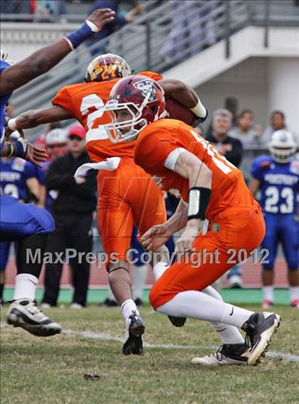Thumbnail 1 in National Guard Border Bowl (Tennessee vs Kentucky) photogallery.