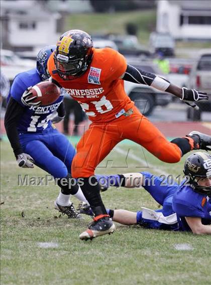 Thumbnail 3 in National Guard Border Bowl (Tennessee vs Kentucky) photogallery.