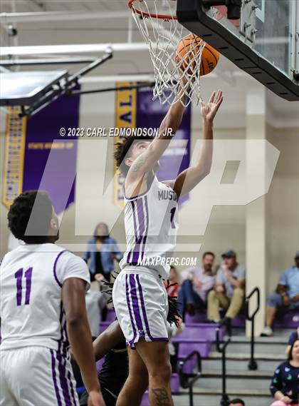 Thumbnail 2 in Knoxville Catholic @ Lipscomb Academy photogallery.