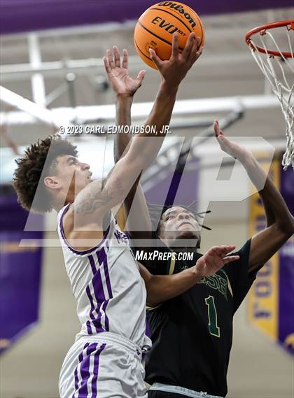 Thumbnail 2 in Knoxville Catholic @ Lipscomb Academy photogallery.