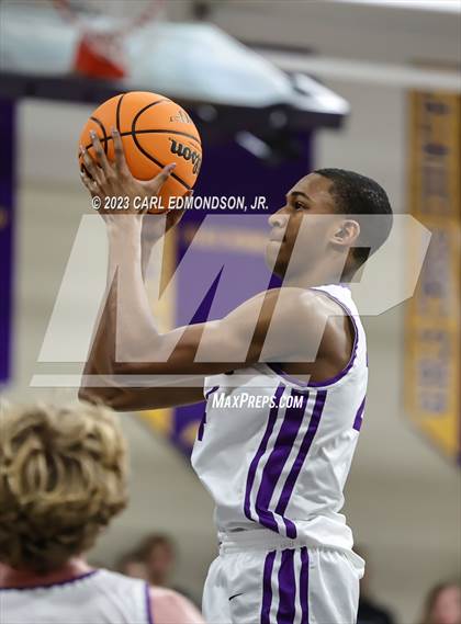 Thumbnail 2 in Knoxville Catholic @ Lipscomb Academy photogallery.