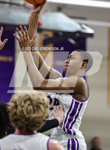 Thumbnail 1 in Knoxville Catholic @ Lipscomb Academy photogallery.