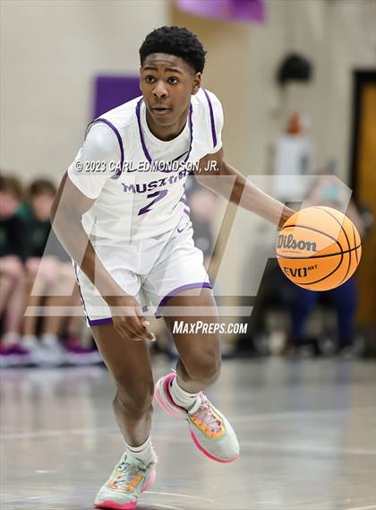 Thumbnail 3 in Knoxville Catholic @ Lipscomb Academy photogallery.