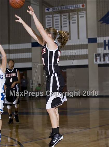 Thumbnail 2 in THESA vs. Hebron photogallery.