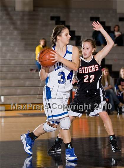Thumbnail 1 in THESA vs. Hebron photogallery.
