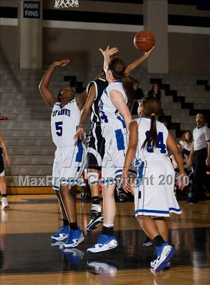 Thumbnail 3 in THESA vs. Hebron photogallery.