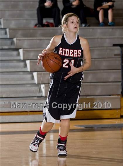 Thumbnail 1 in THESA vs. Hebron photogallery.
