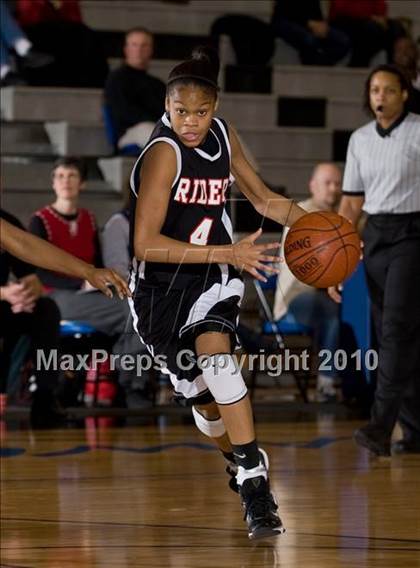 Thumbnail 3 in THESA vs. Hebron photogallery.