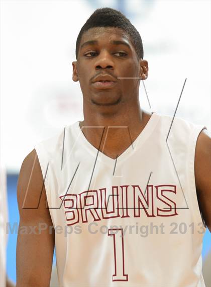 Thumbnail 3 in Ballard vs Indianapolis Arsenal Technical (Marshall County Hoopfest) photogallery.