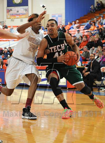 Thumbnail 1 in Ballard vs Indianapolis Arsenal Technical (Marshall County Hoopfest) photogallery.