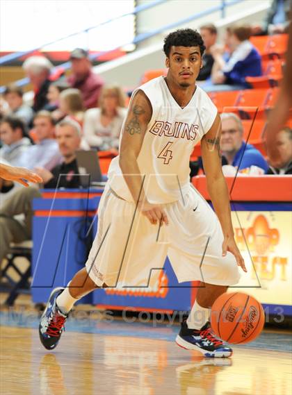 Thumbnail 3 in Ballard vs Indianapolis Arsenal Technical (Marshall County Hoopfest) photogallery.