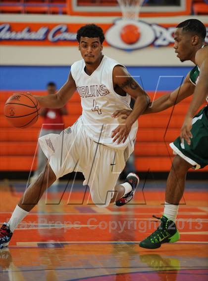 Thumbnail 3 in Ballard vs Indianapolis Arsenal Technical (Marshall County Hoopfest) photogallery.