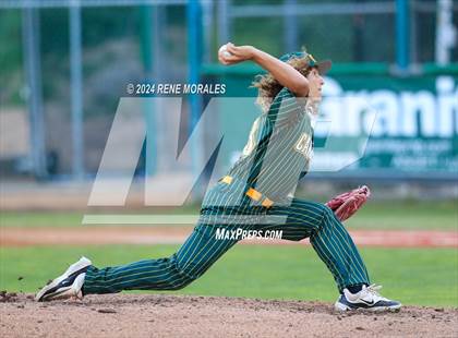 Thumbnail 2 in Canyon vs Crescenta Valley photogallery.