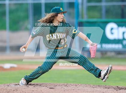 Thumbnail 2 in Canyon vs Crescenta Valley photogallery.