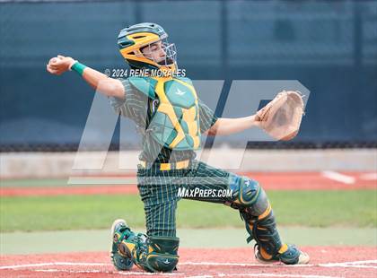 Thumbnail 3 in Canyon vs Crescenta Valley photogallery.