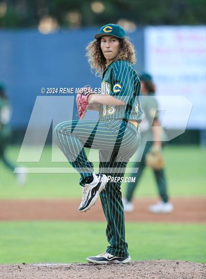 Thumbnail 2 in Canyon vs Crescenta Valley photogallery.