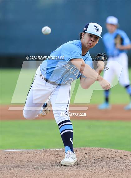 Thumbnail 2 in Canyon vs Crescenta Valley photogallery.