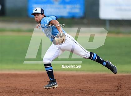 Thumbnail 3 in Canyon vs Crescenta Valley photogallery.