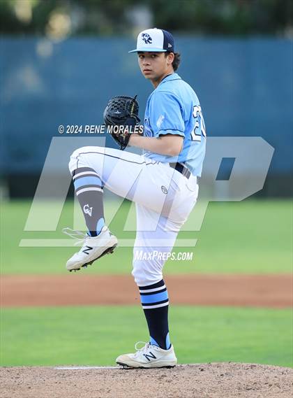 Thumbnail 2 in Canyon vs Crescenta Valley photogallery.