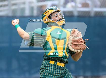 Thumbnail 2 in Canyon vs Crescenta Valley photogallery.