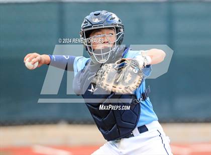 Thumbnail 2 in Canyon vs Crescenta Valley photogallery.